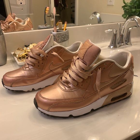 NIKE AIR MAX 90 SE LTR (GS) - Picture 1 of 6